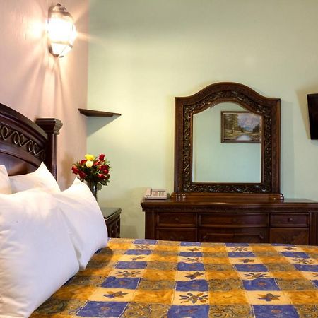 Alebrije Hotel Boutique Гвадалахара Екстер'єр фото